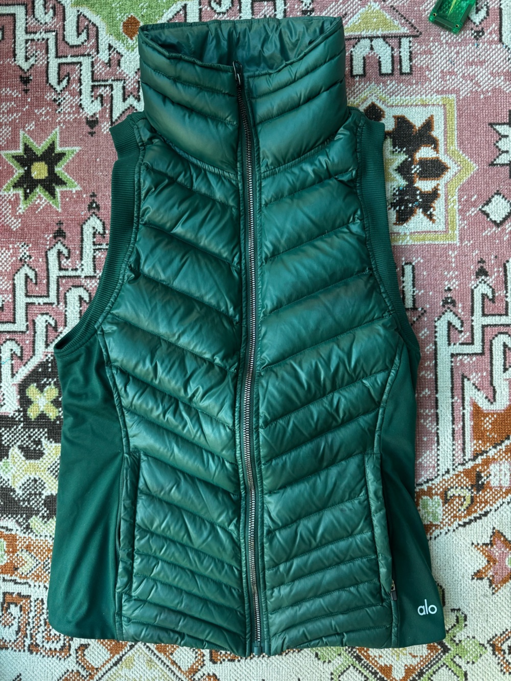 ALO Emerald Green Quilted Puffer Vest - Lightweight Shiny Finish